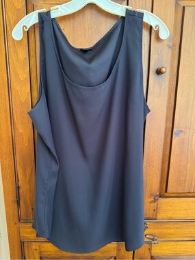 Ann Taylor Size XL Navy  Sleeveless Crepe Polyester Scoop Neck Tank Top NWOT